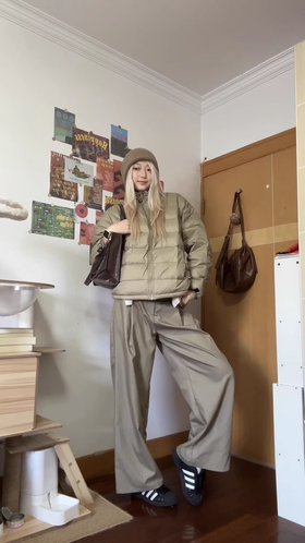 简约风内搭单穿都OK🍁