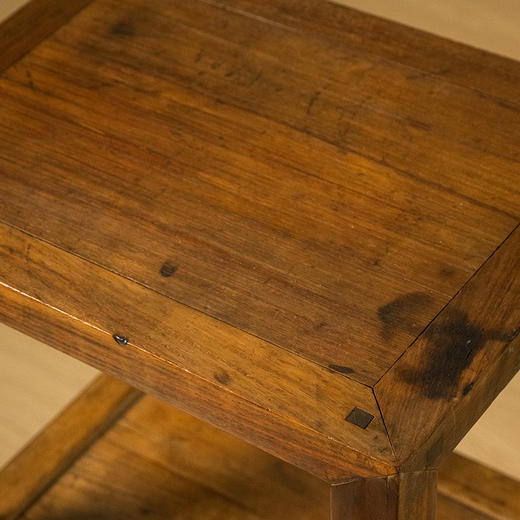 清 黄花梨马蹄腿四面平带屉方香几 商品图3