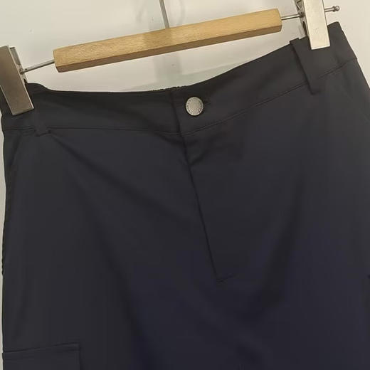 VIVIAN LIU R2415007梅春女装新款时尚大口袋工装收脚口休闲长裤 商品图3