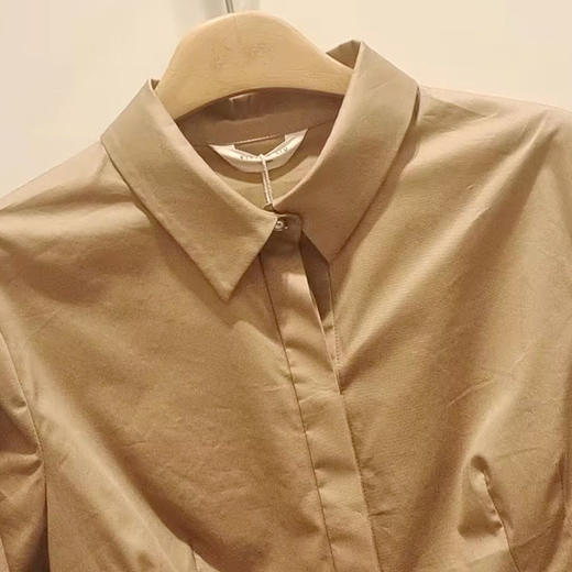 VIVIAN LIU薇薇安刘R2413002梅春女装新款时尚小翻领正肩长袖衬衫 商品图2