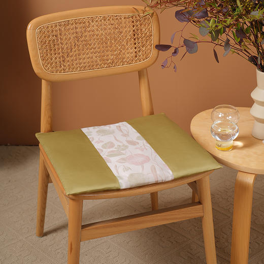 金枝玉叶系列椅垫餐椅垫坐垫加厚座垫轻奢高级感家用四季新中式防滑 商品图1