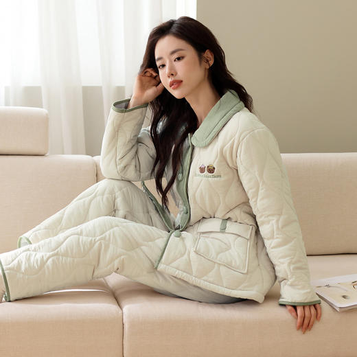 芬腾冬季女士三层夹棉翻领开衫睡衣大码套装珊瑚绒加绒加厚家居服 商品图0