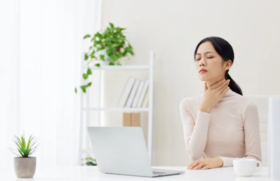  嗓子像在吞刀片！这个习惯很多人都有，严重腐蚀器官！ 