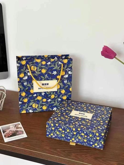 【礼物推荐】松山·柚子身体乳沐浴露圣诞礼盒礼袋全套 商品图1