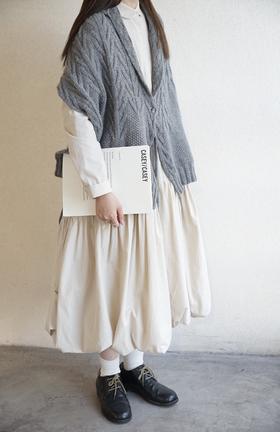 ECOLE DE CURIOSITES 宽松廓形的三层抽褶连衣裙