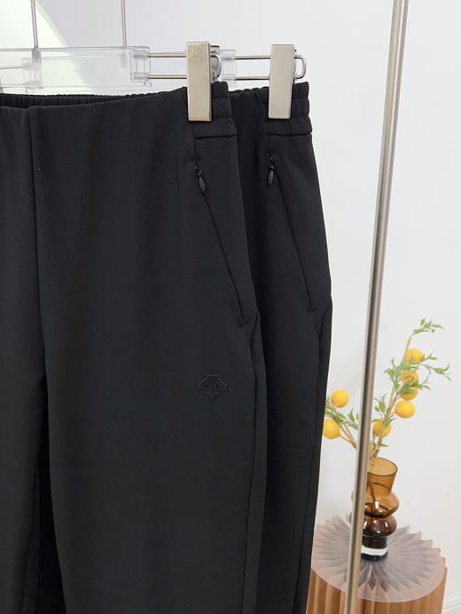 点此购买 迪桑特秋冬季女士黑标梭织加绒运动长裤 qk 304788 商品图9