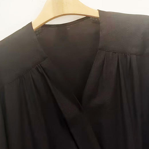 VIVIAN LIU R2424103春女装新款V领侧腰系带长袖收腰连衣裙 商品图2