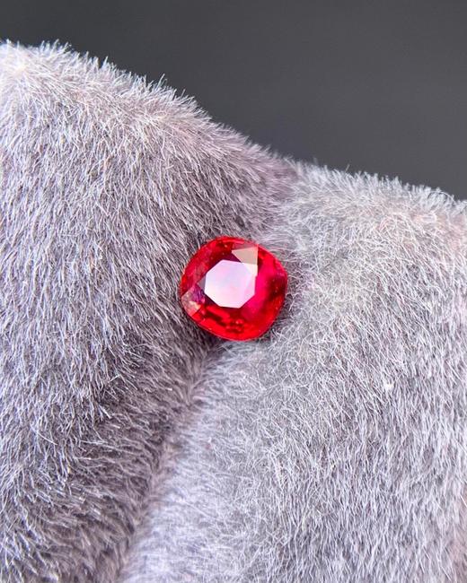 1.04ct刻面红宝石裸石 商品图1