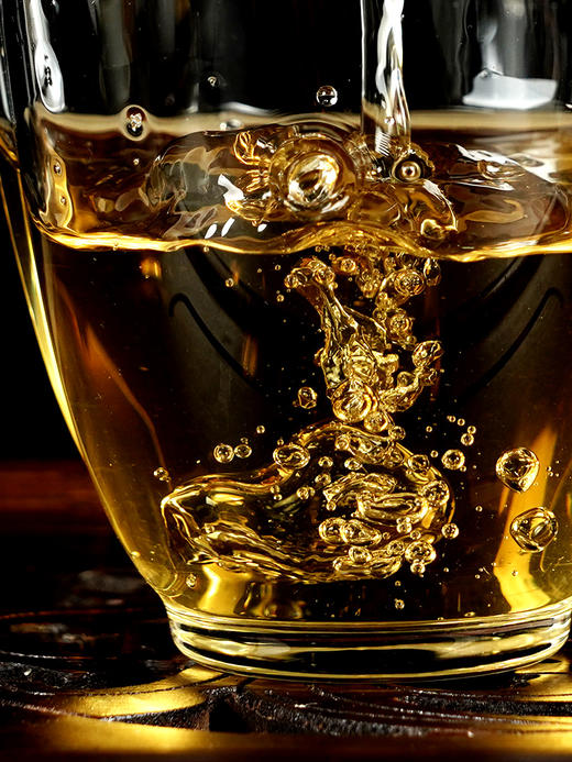 【618开门红】【冰岛橡筋】2023年头春头采，冰岛野放高杆古茶，拉伸茶梗如拉伸橡筋，稀少且珍贵；357g/饼 拍5发6拍20发25 商品图3