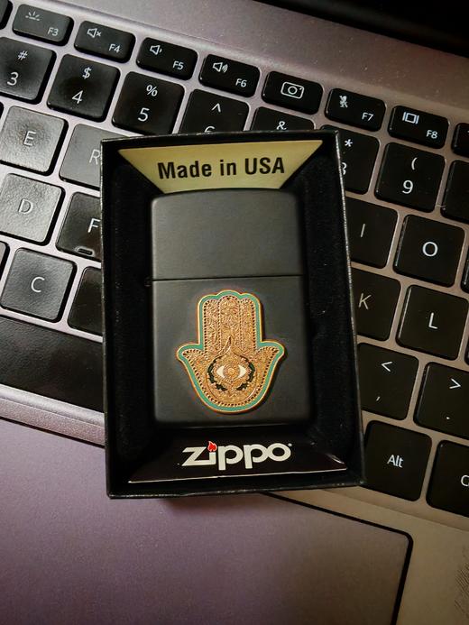 订购 18年新款美国原产Zippo打火机法蒂玛之手黑哑漆贴章29634 商品图2