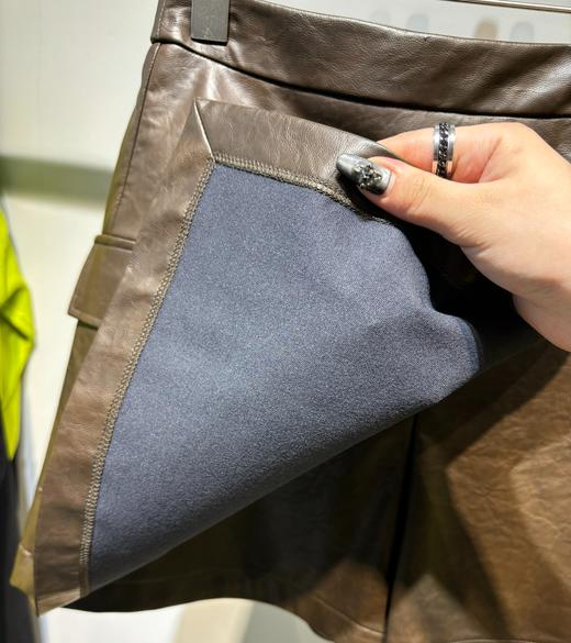 2-4MZ单口袋双层皮A裤裙40630（黑卡） 秋季 943010260321 商品图2