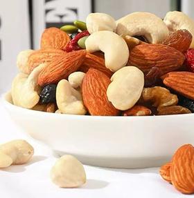 坚果礼盒