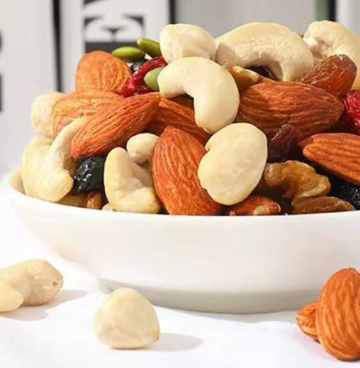 坚果礼盒 商品图0