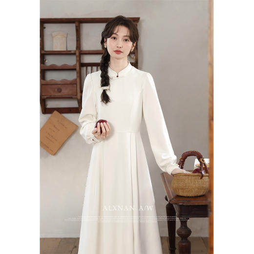 鹿向南《月光与诗》气质连衣裙秋季新款法式休闲显瘦裙子女 商品图1