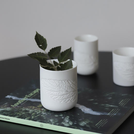 【新版】Eryu Ceramics耳语陶瓷工作室 落叶系列 植物 绣球烛台杯 商品图3