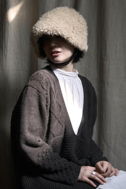 Kreuzzz 米色INUIT双面毛绒Bonnet 商品图4