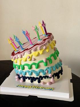 蛋糕定制—歪歪彩虹蛋糕