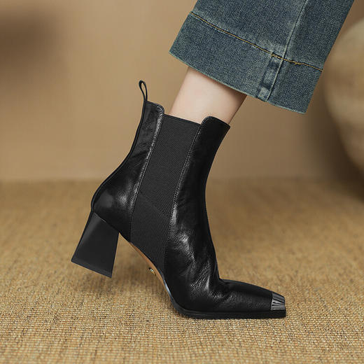 【预售5天】韩版金属方头高跟短筒马丁靴，粗跟弹力时尚显瘦靴LD&6963 商品图1