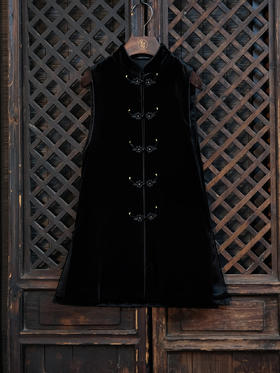 FAB丝绒梅花扣夹棉马甲