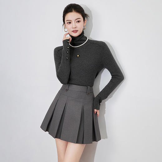 【高货wl】全新升级【铂金会员183/天猫249/差价66】(04939) 洛诗琳简约百搭修身显瘦上衣高级感一粒金属花朵扣针织衫 商品图1