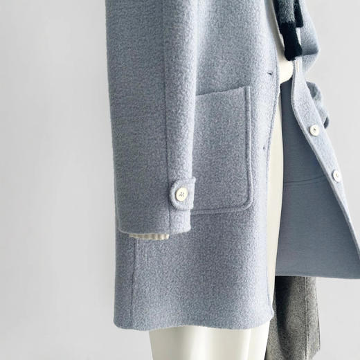 【抓住云朵】24新款可盐可甜蓝色连帽时尚百搭洋气学院风大衣 商品图3