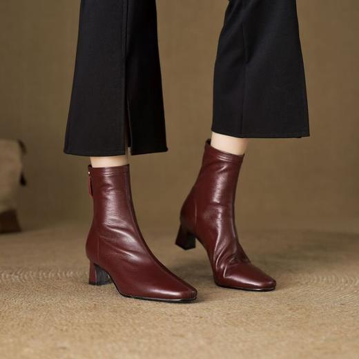 【预售5天】方头粗跟气质显瘦包腿简约短筒靴秋冬后拉链韩版柔软舒适时装靴HB&8815 商品图2