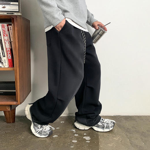 徐太浪水洗废土灰磨毛卫裤男秋冬厚款大码植绒立体字母直筒运动裤 商品图1