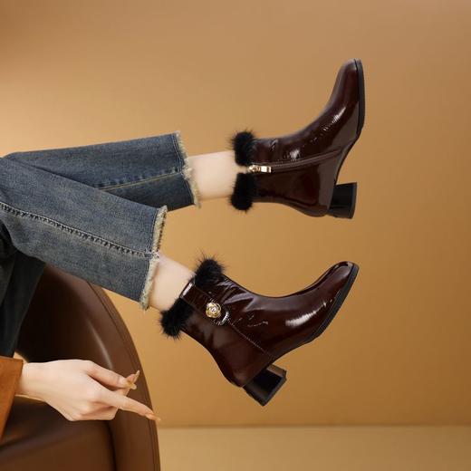 【预售5天】优雅头层牛漆皮貂毛短靴，加厚绒圆头粗跟高跟裸靴PLGZ&D166-1 商品图1