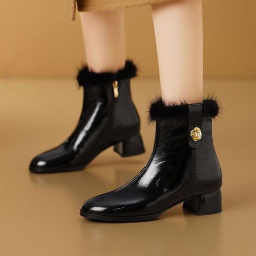 【预售5天】优雅头层牛漆皮貂毛短靴，加厚绒圆头粗跟高跟裸靴PLGZ&D166-1 商品图0