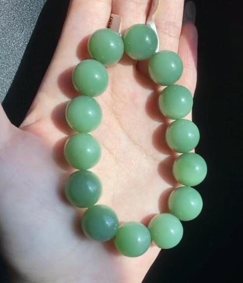 和田玉粉青圆珠手串 商品图0