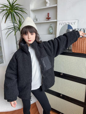 🔺俄罗斯小爆款🔥【BDEK儿童冬季双面羊羔绒开衫外套】🔥外贸出口🔥一件过冬的保暖科技🤩牢牢抓住“暖气”💭真正有效的保暖御寒❗️ 双面可穿🙌买一🉐️二❗️正面高品质羊羔绒，背面防水冲锋衣