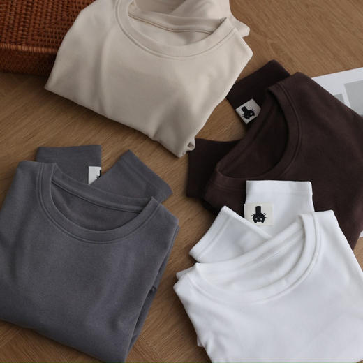 【全国包邮】仟梓赫 双面磨毛打底衫T恤✊ 270g超厚实❗贴肤超柔软 🉑堆积满满的温暖❗质感肉眼可见的好❗单穿内搭都好看～ 外贸大厂出❗定制双面磨毛👌 商品图1