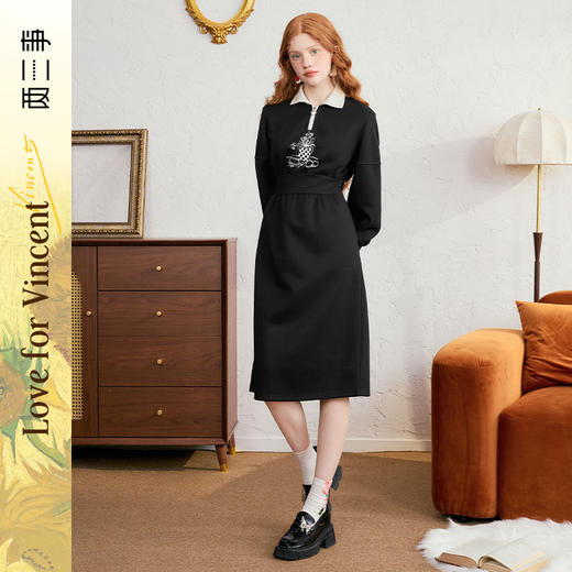 两三事梵高文艺 独葵暗香 2024冬季新款休闲拼色翻领印花连衣裙 商品图0