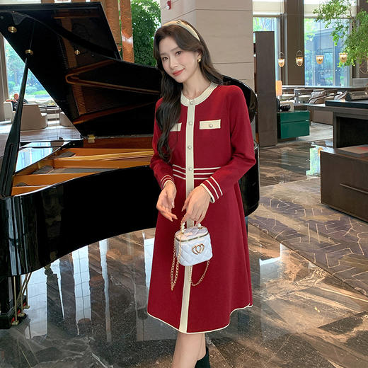 奢姿大码女装2024冬季小香风针织裙子胖妹妹纽扣装饰时尚连衣裙9844826897 商品图2