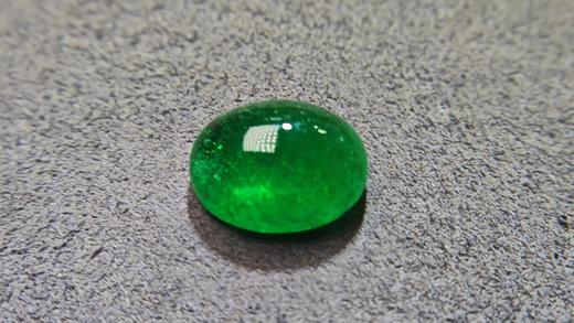 3.91ct蛋面祖母绿裸石 商品图1