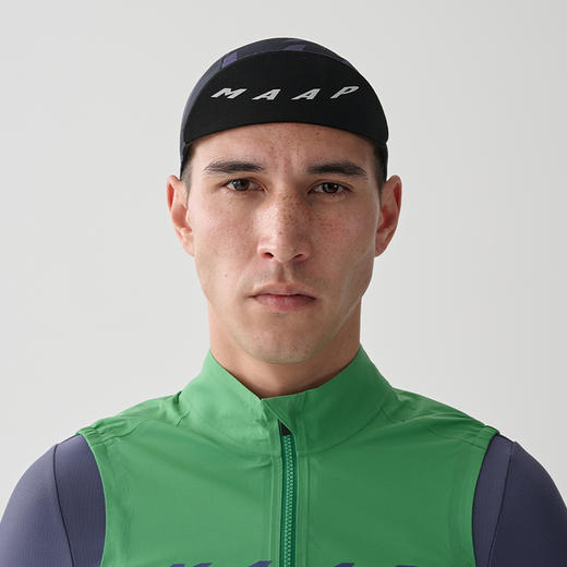 MAAP Equalise Cap 黑色字母印花 骑行小帽 商品图3