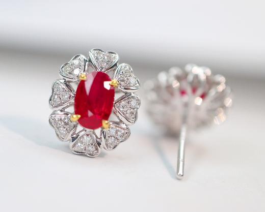 1.57ct刻面红宝石耳钉 商品图1