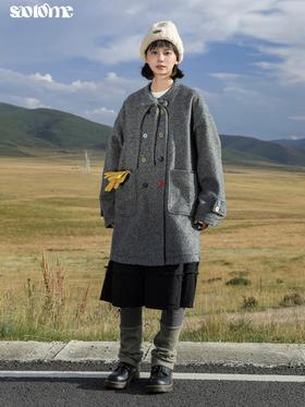 早乙女惠子saotome/STMDY244425/无领蝴蝶结绑带双排扣大衣