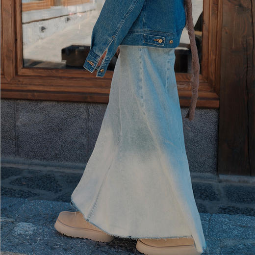【顺丰包邮】34239 洛诗琳秋冬设计感中高腰蓝色做旧渐变散边牛仔裙106 商品图3