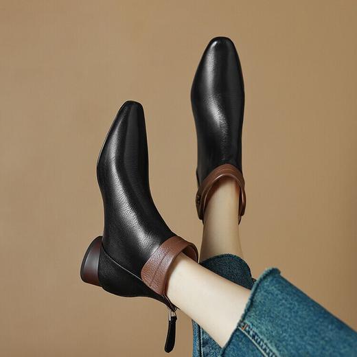 【预售5天】羊皮质感米白色小短靴秋冬新款方头粗跟瘦瘦靴拼色低跟时装靴LD&6911 商品图1