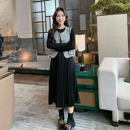 奢姿大码女装2025冬季百褶两件套胖妹妹时尚小香风马甲连衣裙套装9944927667 商品图0