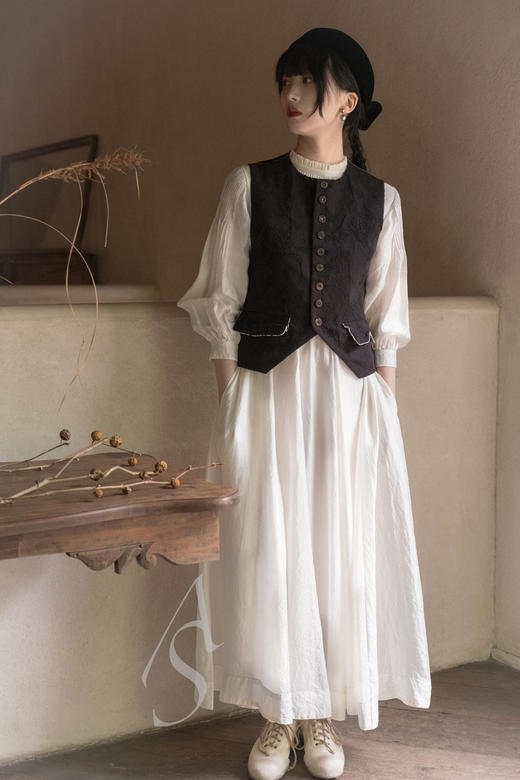 Renlisu  石墨黑丝羊毛拼接提花马甲 商品图1