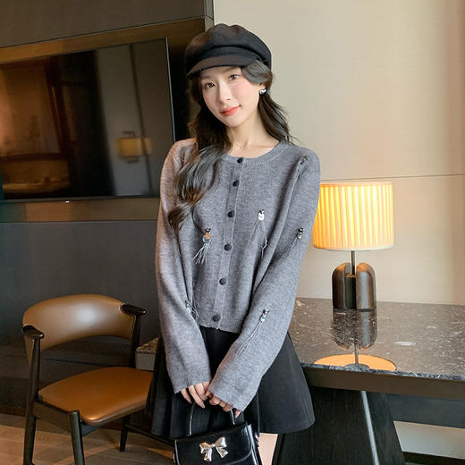 奢姿大码女装2022春季减龄流苏设计针织开衫胖妹妹时尚简约上衣9843655384 商品图4