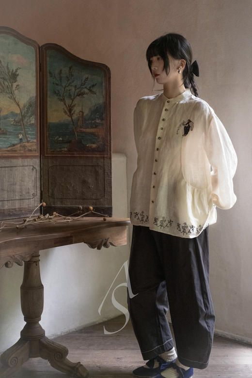 Renlisu  石墨黑刺绣松紧腰A型裤 商品图1