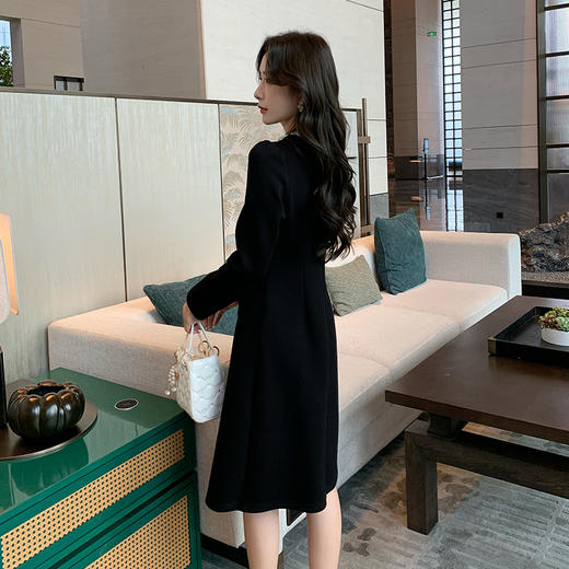 奢姿大码女装2025冬季减龄粗花纽扣装饰裙子胖妹妹时尚简约连衣裙9944863213 商品图3