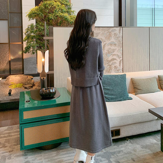 奢姿大码女装2025冬季气质POLO领套装胖妹妹马甲连衣裙针织两件套9844969272 商品图3
