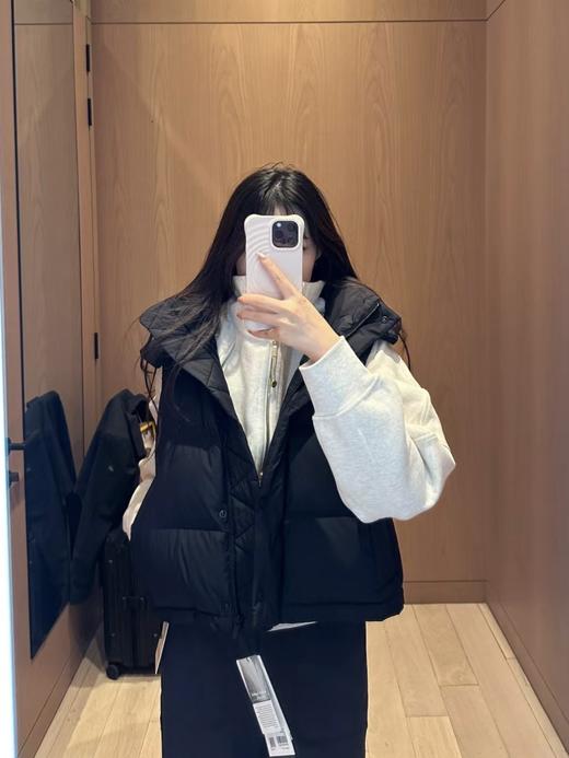 独家！！青岛订单，80鹅绒！！LULU 泡芙4格80绒鹅绒短款马甲  帽子可拆卸   泡芙马甲 商品图2