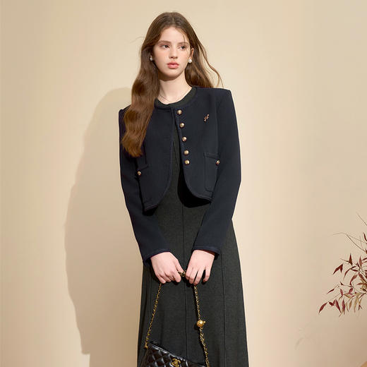 经典优雅小香风学院风短款外套女秋高级感徽章扣提花外套V3442507 商品图4