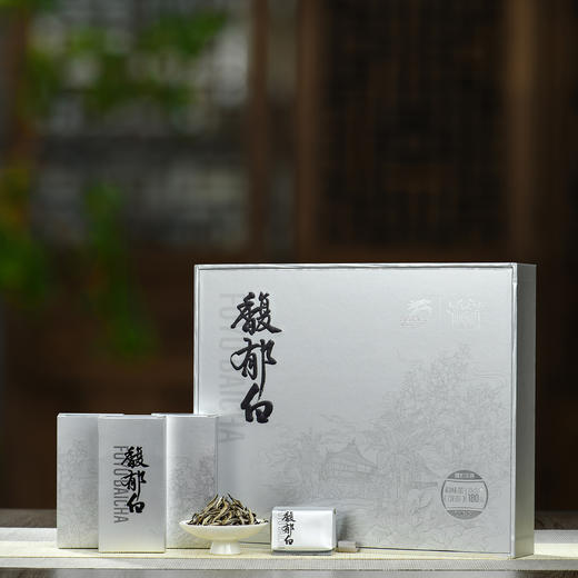龙园几棵树云南勐海特级白茶馥郁白礼盒180g 商品图1