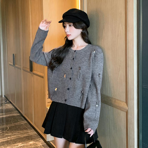 奢姿大码女装2022春季减龄流苏设计针织开衫胖妹妹时尚简约上衣9843655384 商品图1